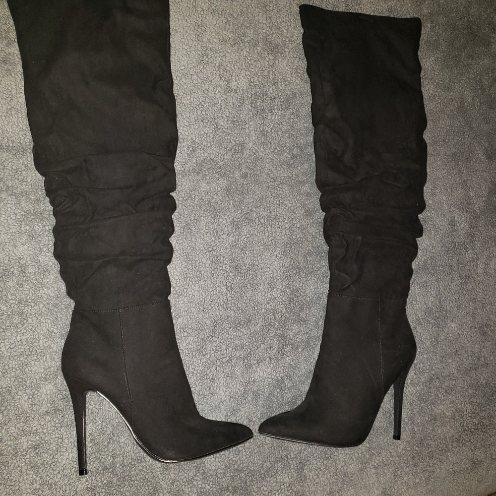 NWOT Black Boots